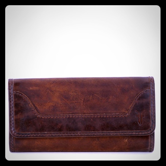 Frye Handbags - NWT Frye Melissa Wallet